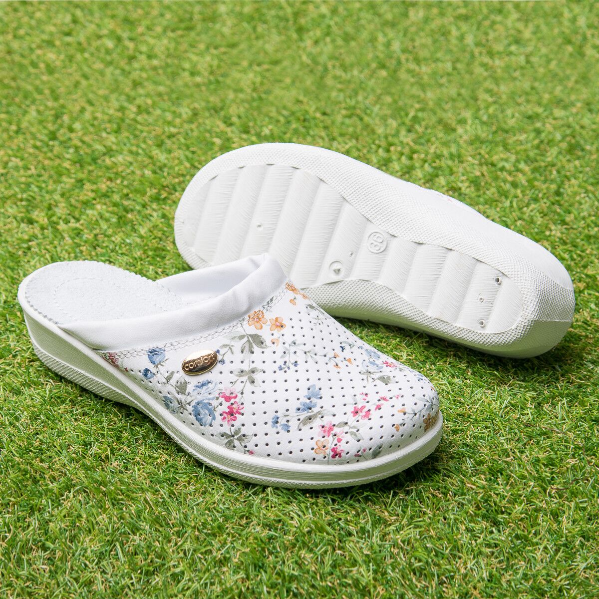 Saboti medicali piele “Tellus” 51-08/06, Alb cu flori - imagine 1