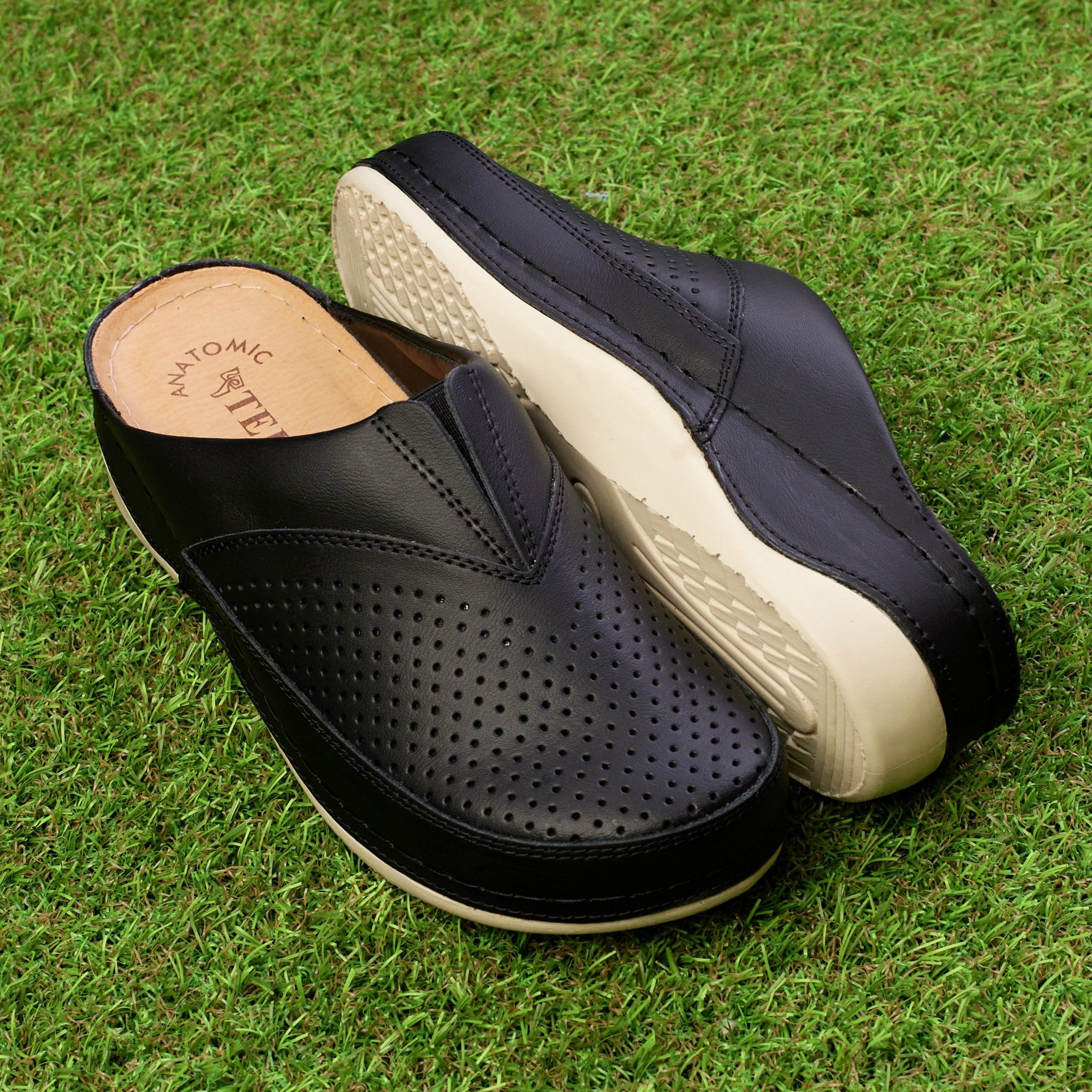 Saboti medicali piele dama "Tellus" 25-06, Negru - imagine 1