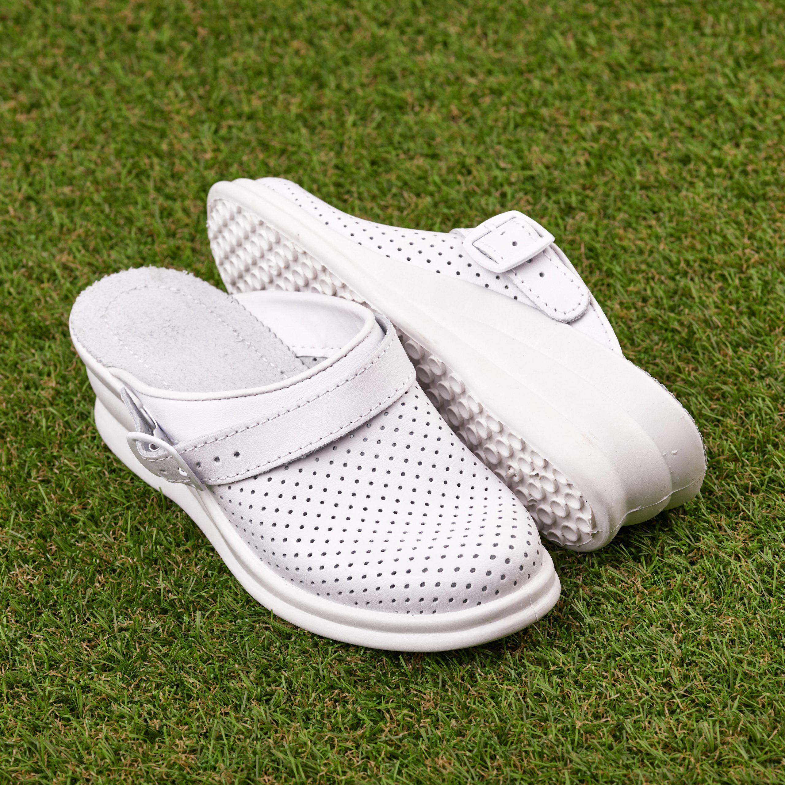 Saboti medicali piele “Tellus” 50-08/01, Alb - imagine 1